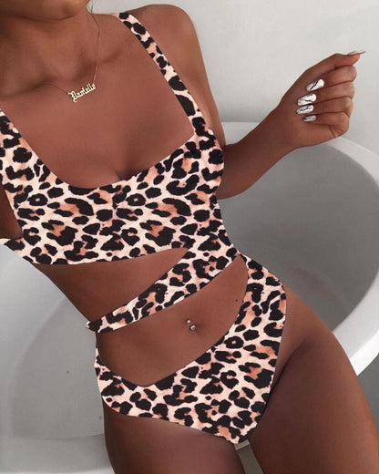 Costume Intero Asimmetrico con Cut-Out---Femmelibra